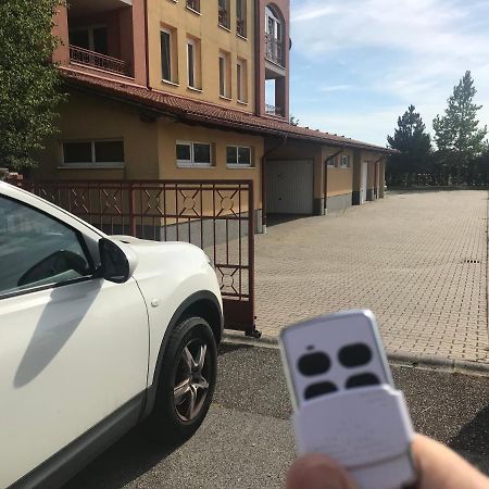 Reka Apartman Buk Luaran gambar