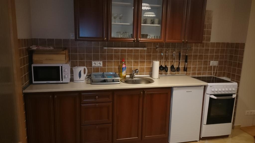 Reka Apartman Buk Bilik gambar